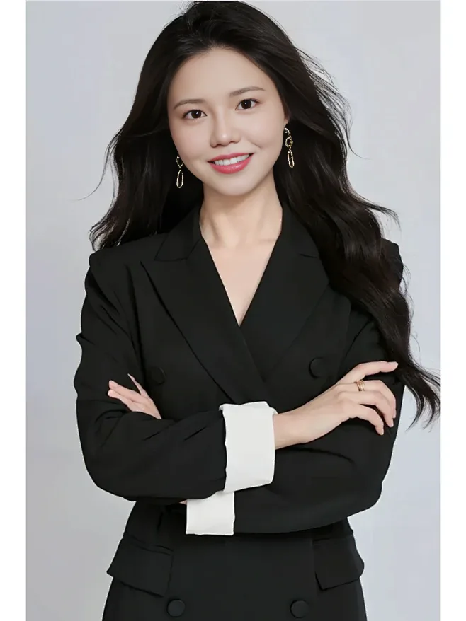 Designer - Lucy Zeng