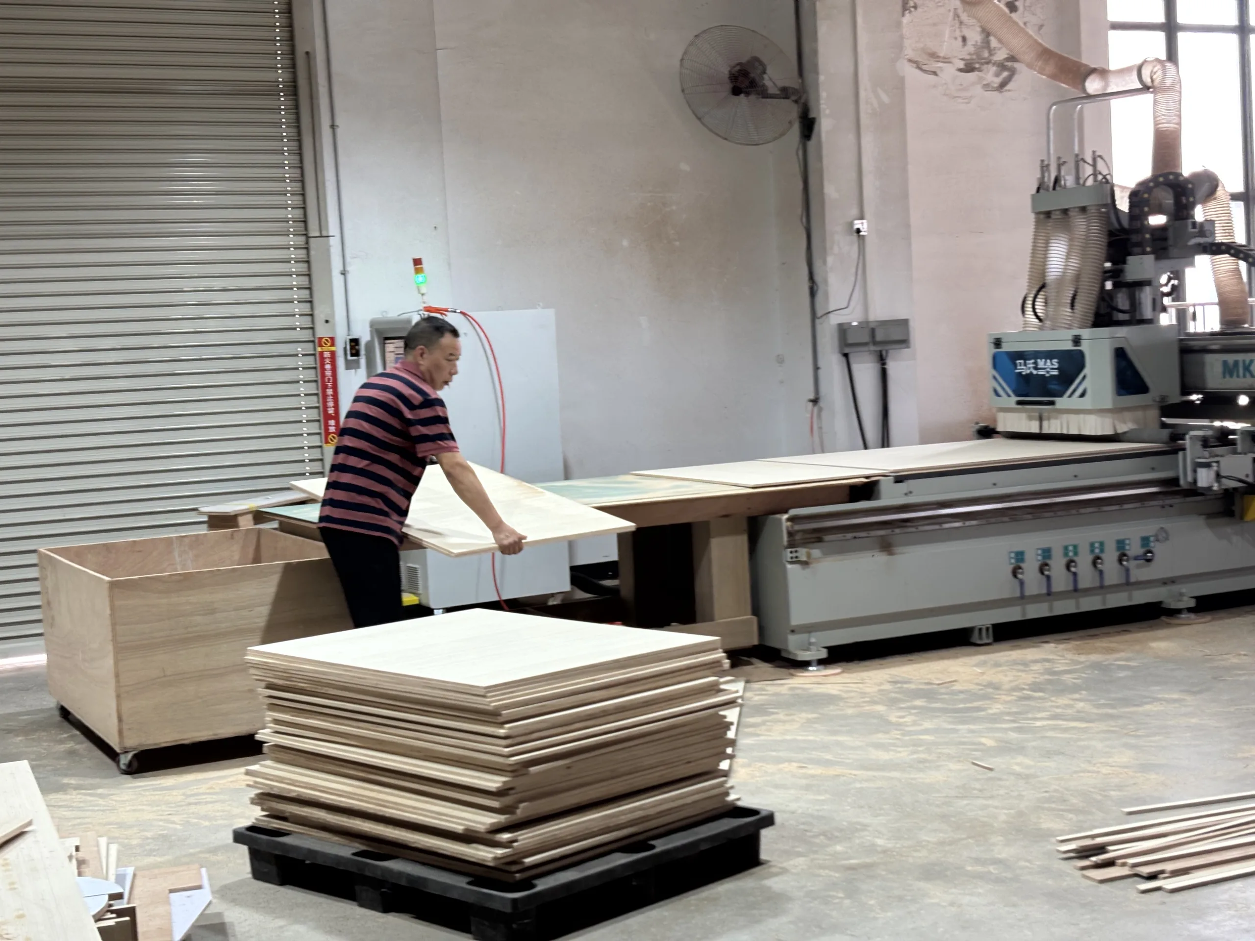 Wood Cutting Machine