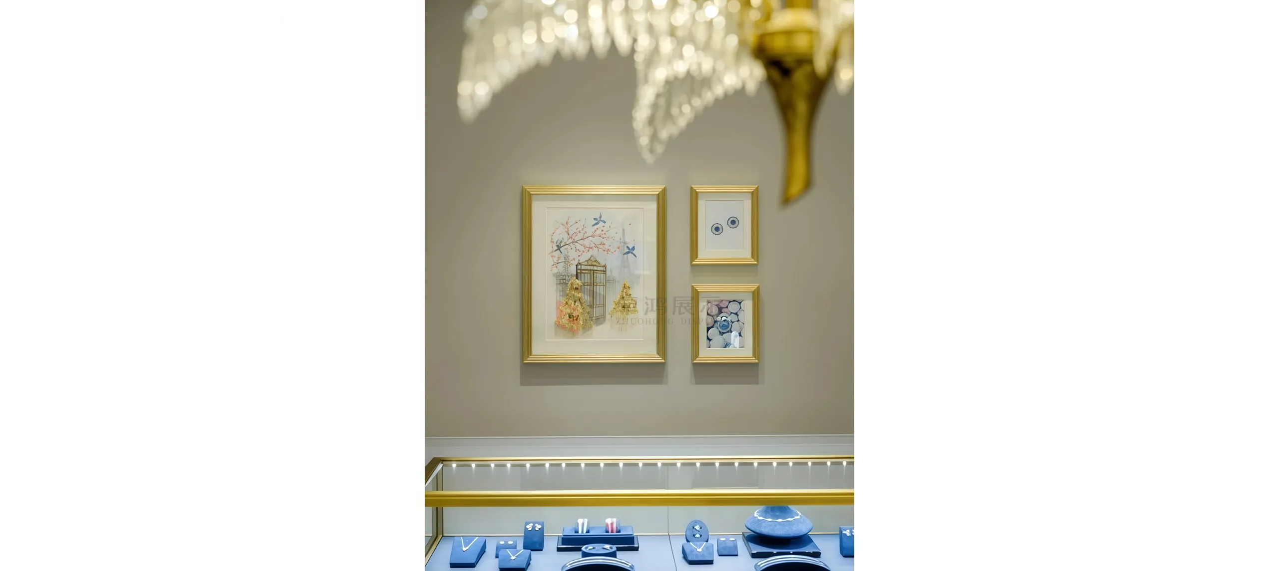 Crystal chandeliers × Artistic displays, embodying the premium quality of jewellery boutiques