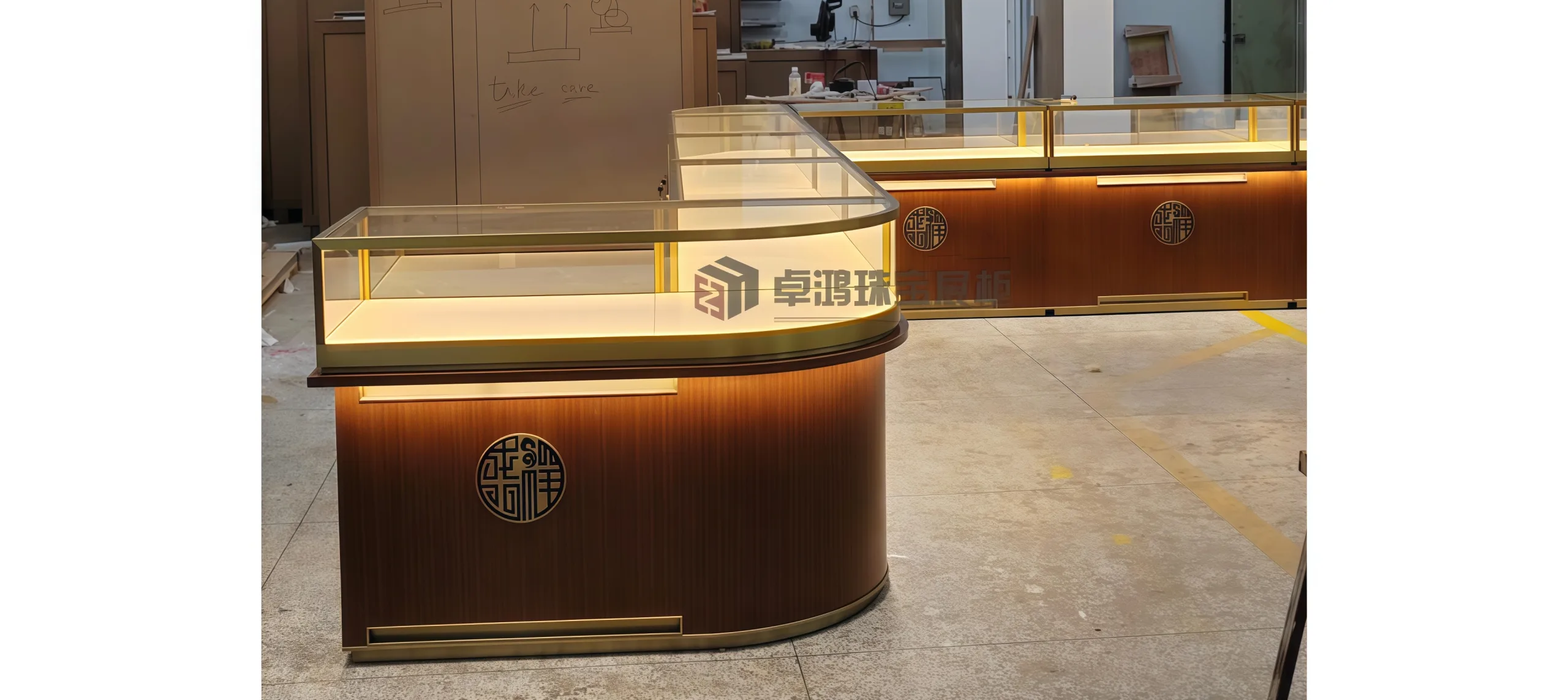 Custom Chinese - Style Jewelry Showcases with Storage | Curved Design, High Quality