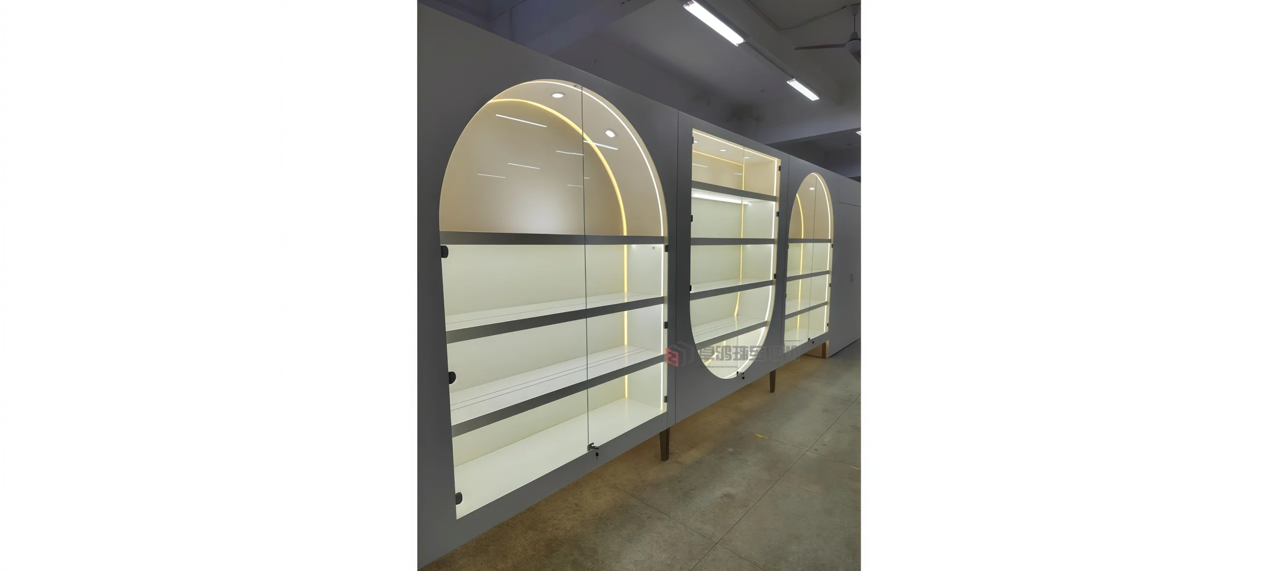 Minimalist Curved Display Cabinets | Custom for Bags & Apparel