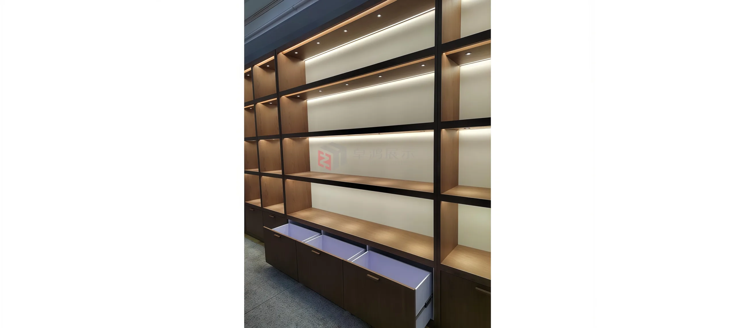 Bespoke Luxury Circular Showcases | Customizable, Durable & Stylish